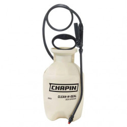 Chapin 25010 1-gallon Clean 'N Seal Poly Deck Sprayer for Deck Cleaners, Transparent Stains and Sealers