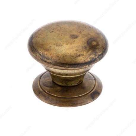 Richelieu 244091 Traditional Brass Knob
